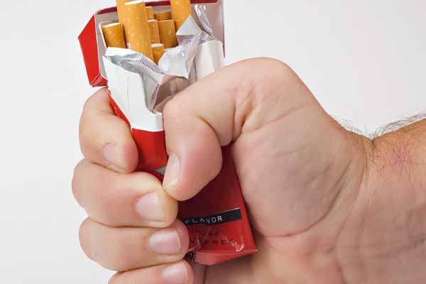 smoke cigarettes with my friends Friends Smoking Images – Browse 103,719 Stock Photos, Vectors, and Video