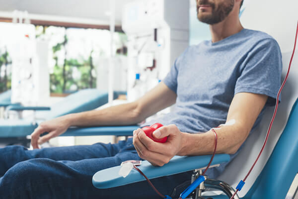 blood-donor-600x400 blood-donor-600x400